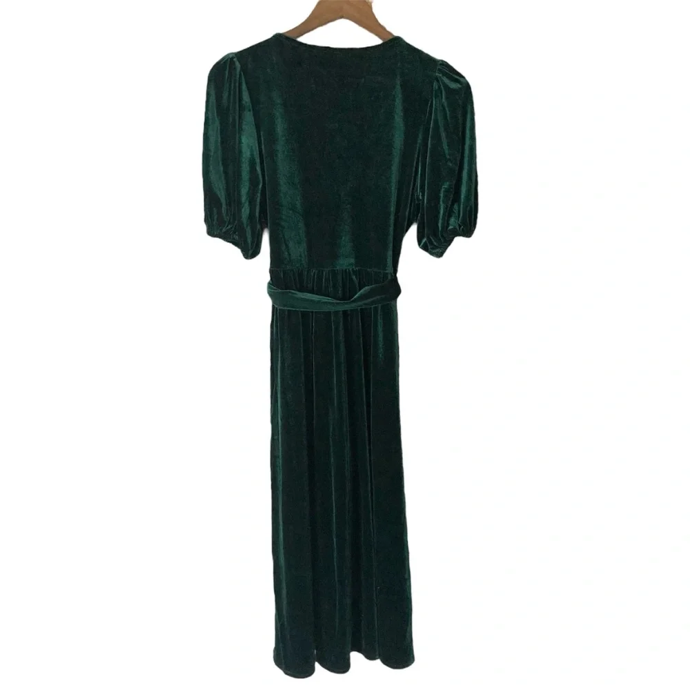 DISTURBIA Zarina Velour Applique Midi Wrap Dress Emerald Green NWT - Picture 4 of 12
